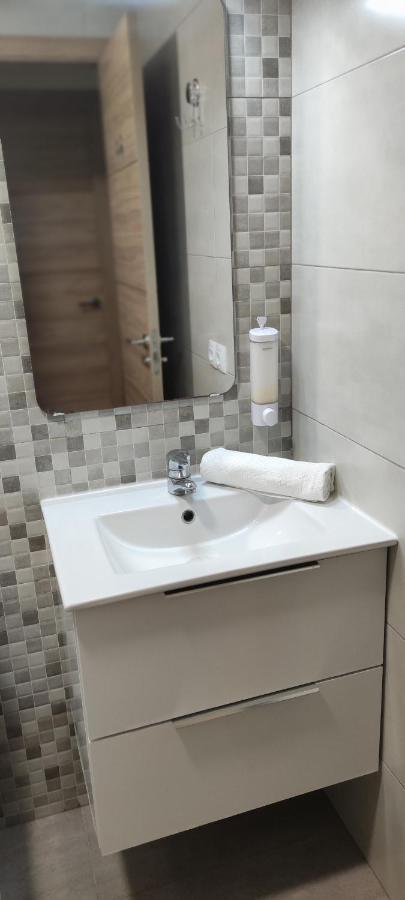 Apartamento En La Playa Malvarrosa Valenza Esterno foto